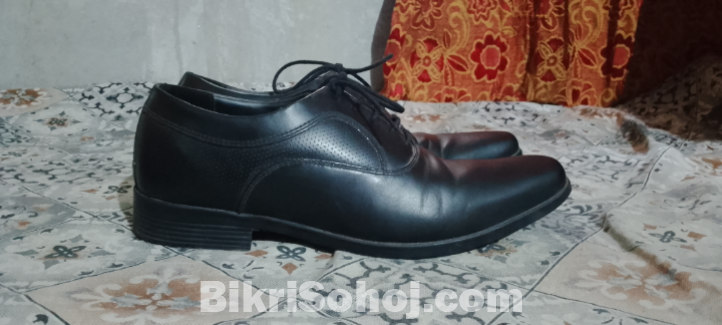 Bata Formal shoes